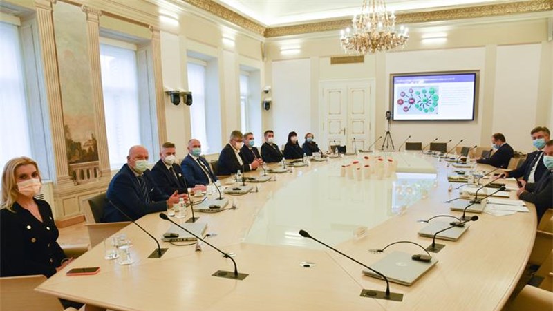 Omikron je prijetnja svima, cijepite se i docijepite! Zatreba li, spremni smo za velike brojeve